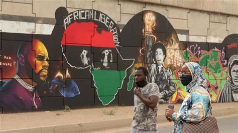 S­e­n­e­g­a­l­­d­e­ ­s­ö­m­ü­r­g­e­c­i­l­e­r­i­n­ ­i­s­i­m­l­e­r­i­ ­s­o­k­a­k­l­a­r­d­a­n­ ­s­i­l­i­n­e­c­e­k­
